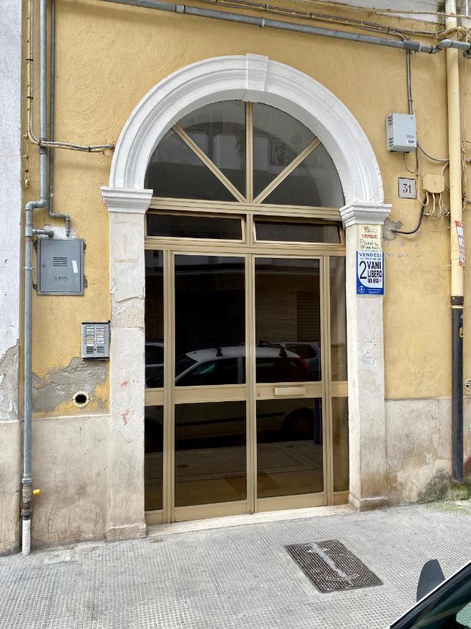 Pisani Apartment Барі Екстер'єр фото